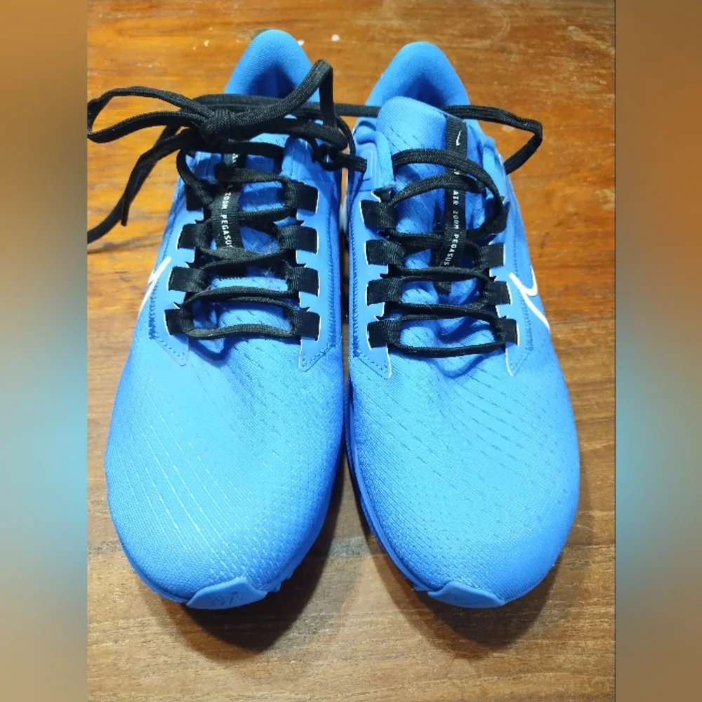Nike Air Zoom Pegasus, Blue, Size 7.5 Men's, Size 9.5 Women's, Like New - Picture 3 of 13